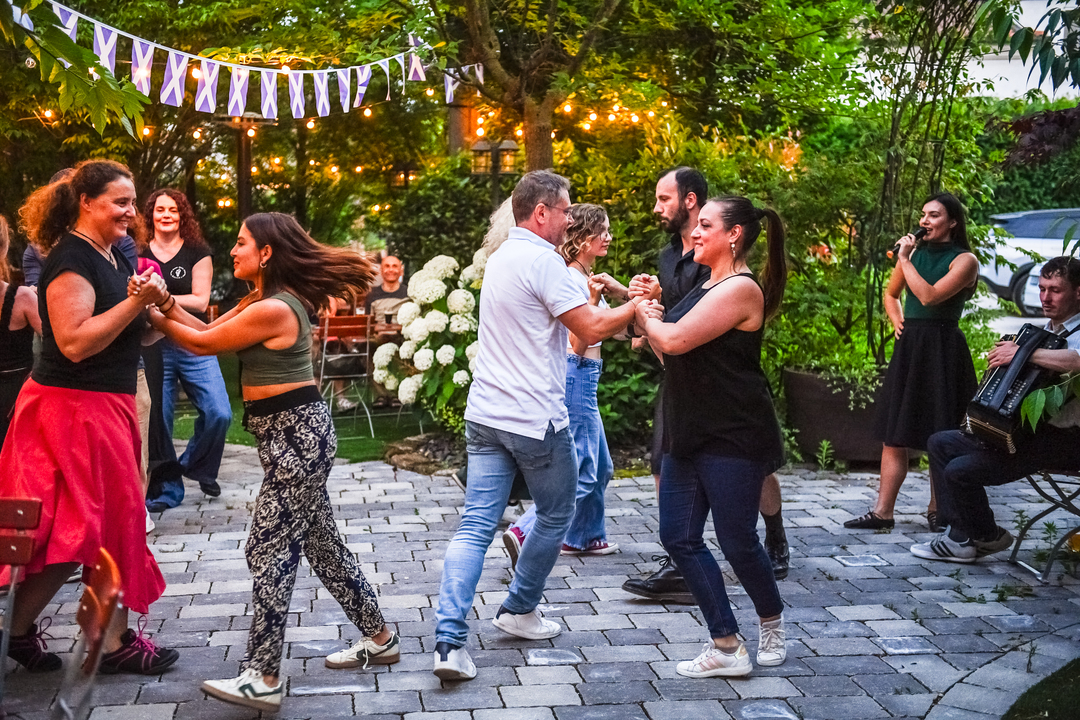 Ceili Dance-compress